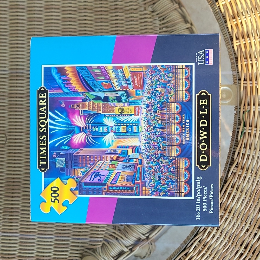 Times Square Puzzle - 500 Pieces - Blue and Purple